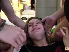 Anales Sextrio mit Blondine