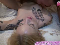 Lustiges Fickquartett mit der dünnen Kitty Blair und einer Tittenmilf